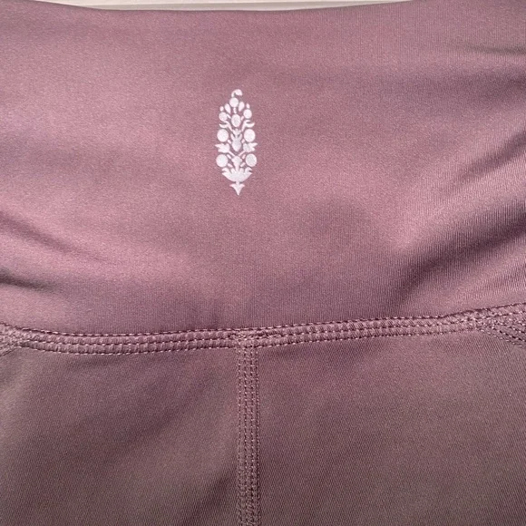 Free People Movement Cropped Capri Leggings Brown Large - Picture 3 of 10